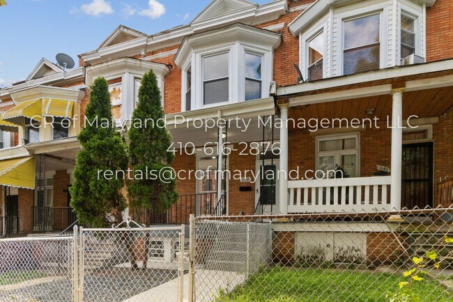 Building Photo - Accepting Waitlist Applications Only
