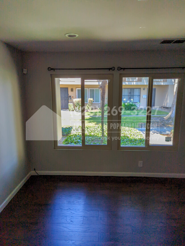 Foto del edificio - 27864 Hummingbird Ct