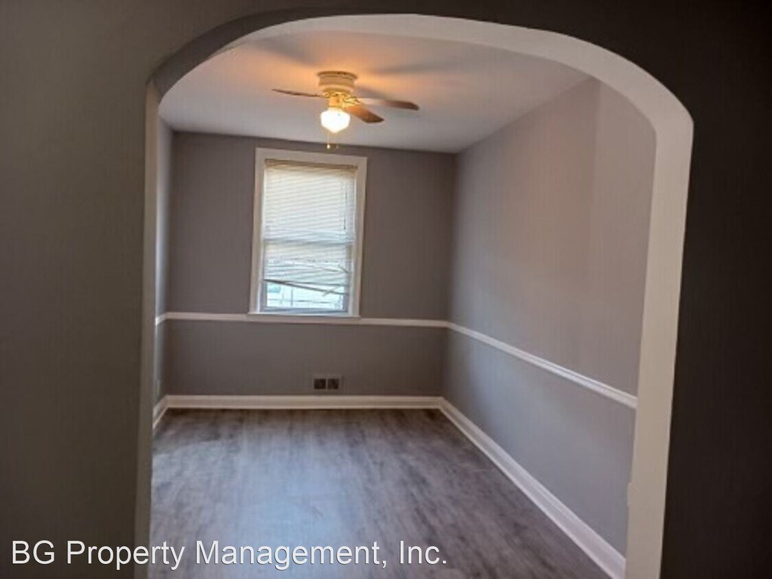 Primary Photo - 3 br, 1 bath House - 5128 Arbutus Avenue