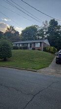Building Photo - 2704 Drewry Ln