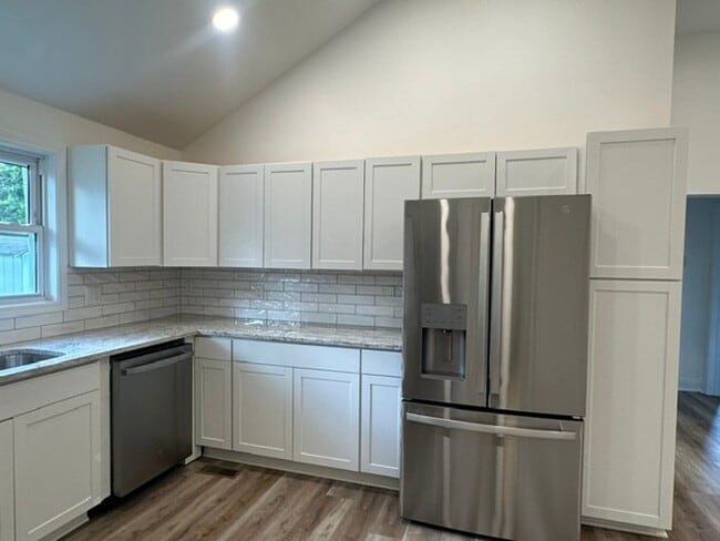 Photo - Powell 37849 - Completely Renovated, 2 bedroom, 1 bath Rancher - Contact Kenna Stephens (865) 604... House