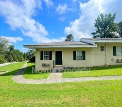 Building Photo - 6501 Elsie St