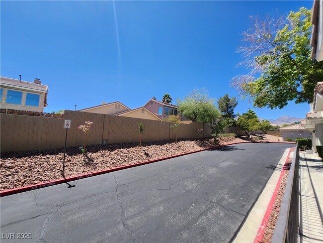 Foto del edificio - 1500 Ruby Cliffs Ln