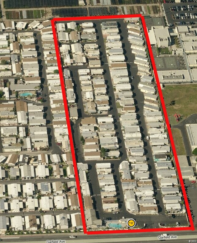 Paramount Village Apartments in Paramount, CA