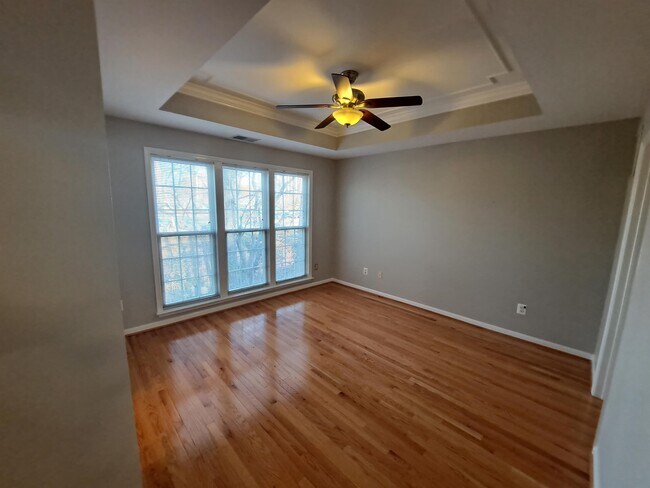 Building Photo - 7738 Heritage Woods Way