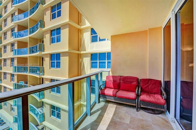 Foto del edificio - 2501 S Ocean Dr