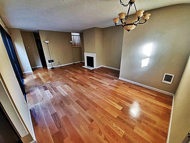 Main Living Room (new floor) - 1919 Alameda de las Pulgas
