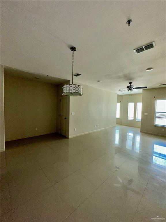 Building Photo - 418 S Newport Ave
