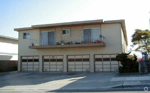 Foto del edificio - 607 Commercial Ave