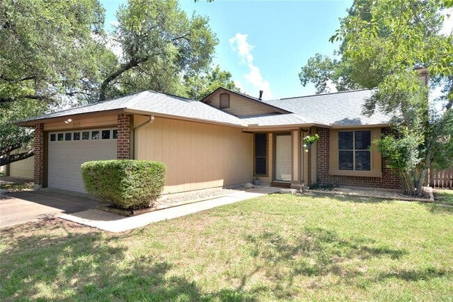 Building Photo - 3013 Cottonweed Trail