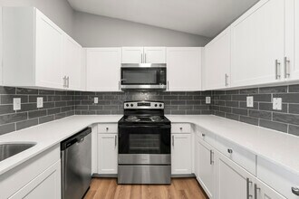3BD, 2BA - 1467SF - Kitchen - Preston Pointe at Windermere