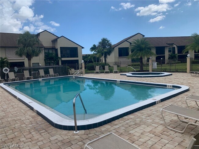 Building Photo - 8534 Charter Club Cir