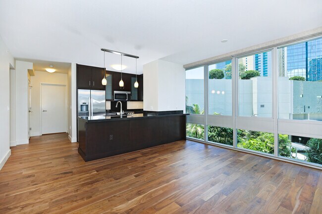 Foto del edificio - Convenient Luxury Living!! WELCOME TO WAIHONUA!!