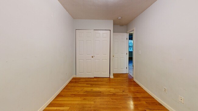 Foto del edificio - 277 Paris St