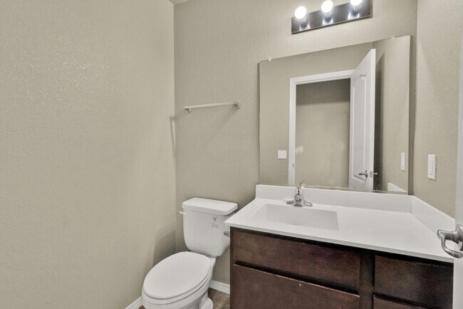 Foto del edificio - 7248 Dust Storm Ln