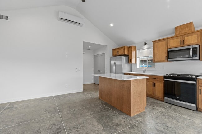 Building Photo - 109 Gangnes Dr