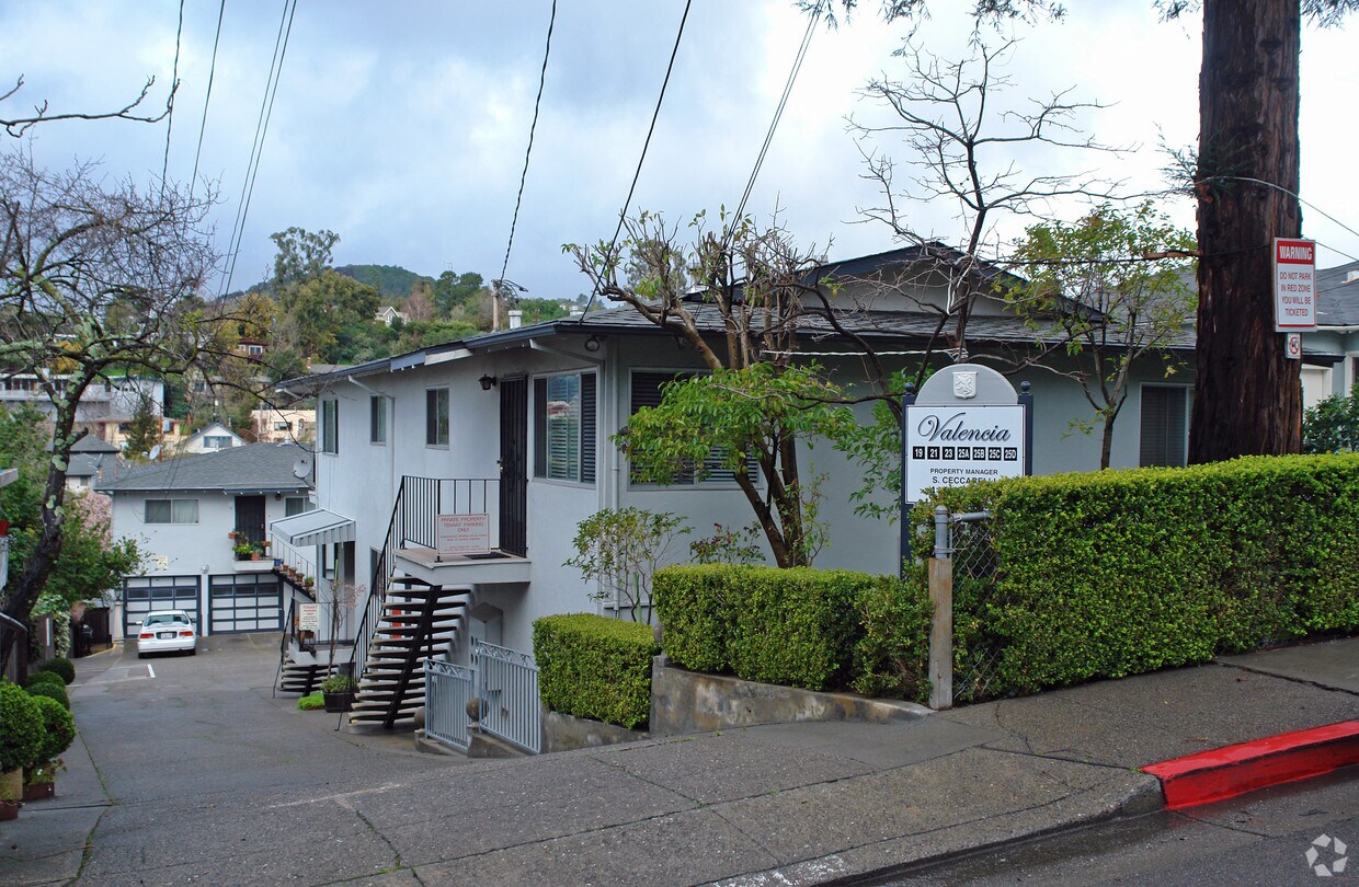 Building Photo - 19-25 Valencia Ave