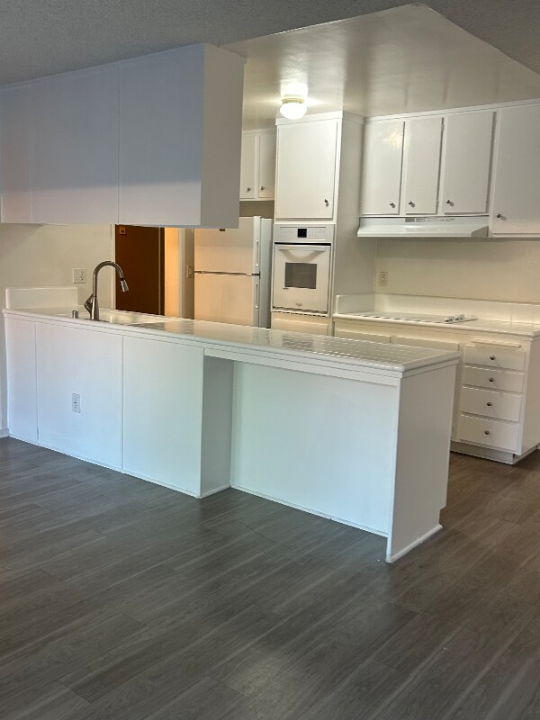 Foto del edificio - 10200 De Soto Ave