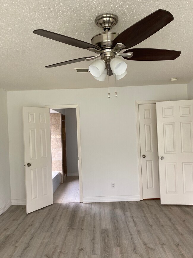 Foto del edificio - 2812 Cantrell St