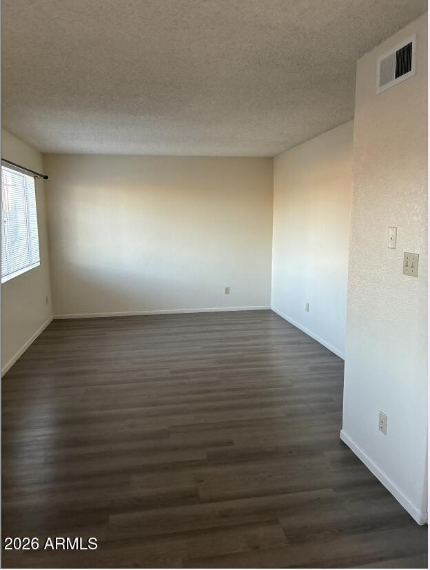 Foto del edificio - 899 E Erie St