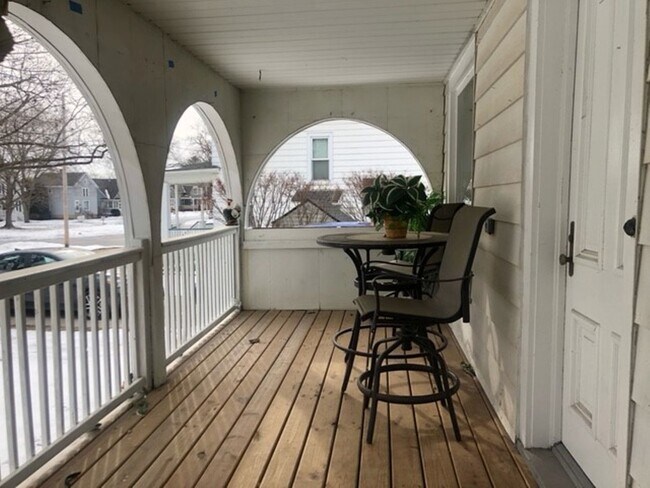 Foto del edificio - Spacious 3-Bedroom, 1.5 Bath Home for Rent