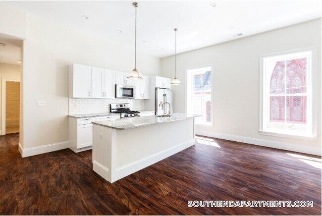 Foto del edificio - 1902 Washington St