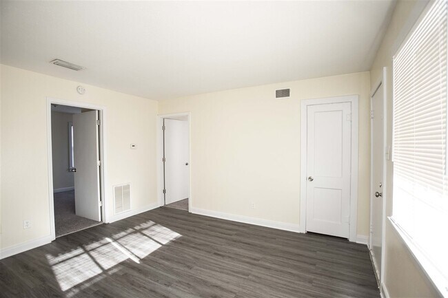 Building Photo - 4513 Orange St
