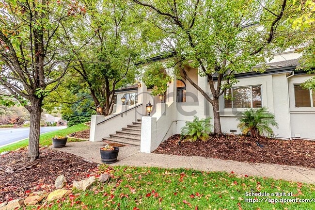 Foto del edificio - 1712 Carnegie Way