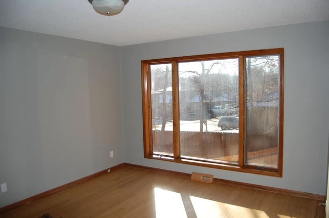 Building Photo - 201- 203 Briarcrest Ct