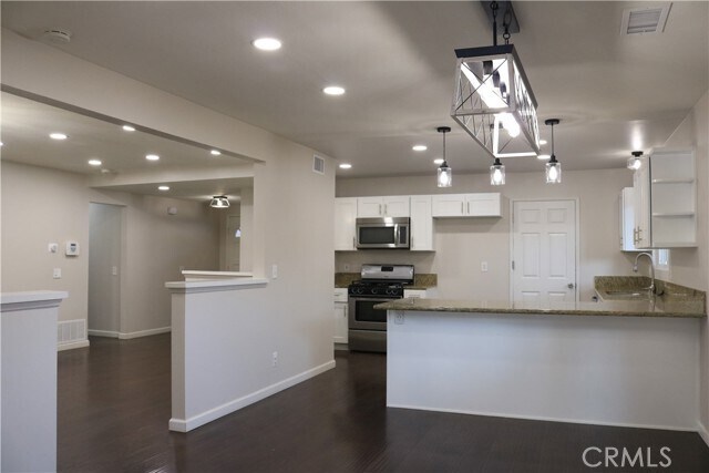 Building Photo - 1562 Lark Ln