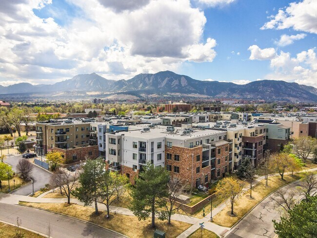 Building Photo - 3701 Arapahoe Ave
