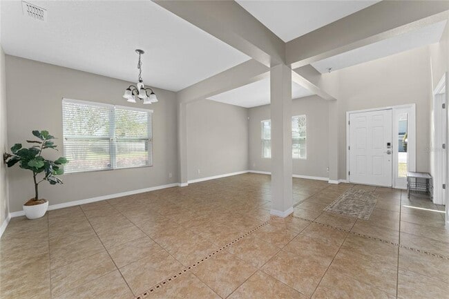 Building Photo - 14537 San Lorenzo Dr