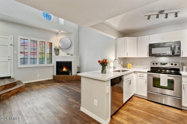 Foto del edificio - 1025 E Highland Ave