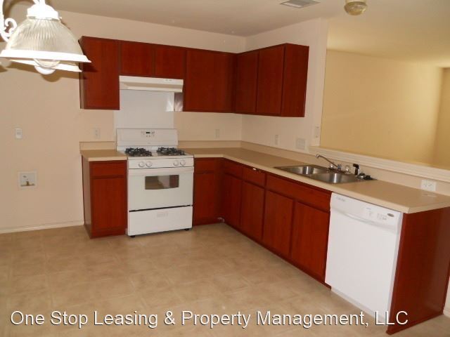 3 br, 2 bath House - 12316 Briarcreek Loop photo'
