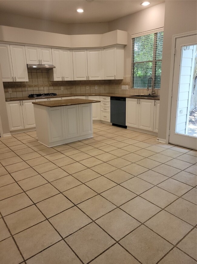 Building Photo - 3402 Crosby Landing