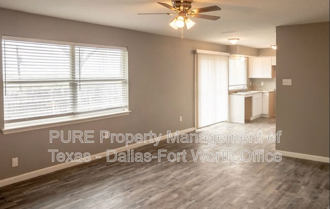 Building Photo - 641 Gallant Fox Dr