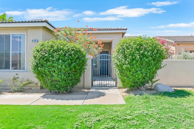 Building Photo - 81441 Avenida Gonzales