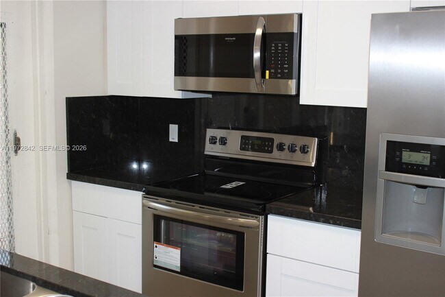 Foto del edificio - 1958 Monroe St