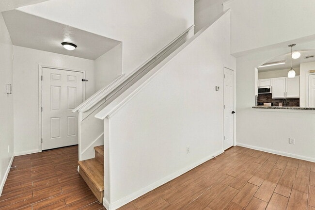 Building Photo - 7842 Winding Creek View
