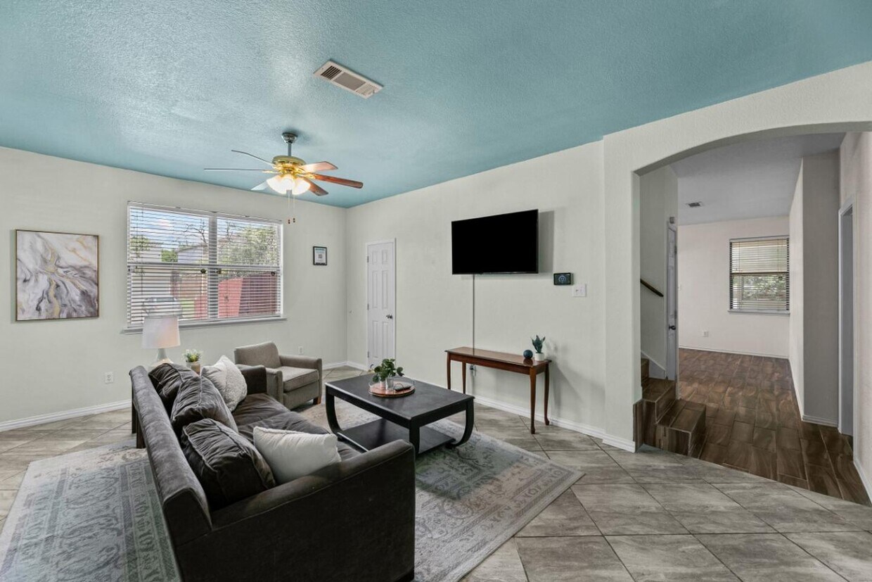Foto principal - Stunning Fort Worth home in a sought-after...