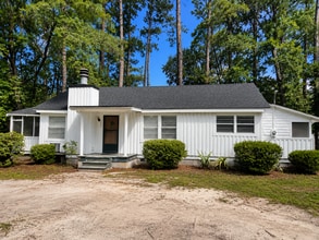 Building Photo - 224 Holly Hill Rd