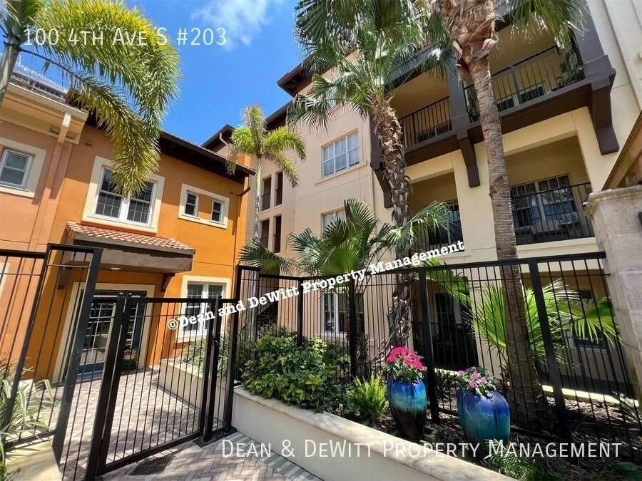 Foto principal - Luxury Downtown Living at The Madison