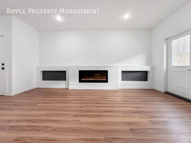 Photo du bâtiment - Fantastic 3 Beds, 2.5 Baths Townhouse | No...