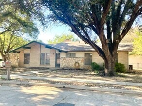 Building Photo - 4925 Saucer Dr