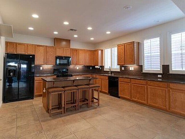 Building Photo - Beautiful Home in a Gated Community