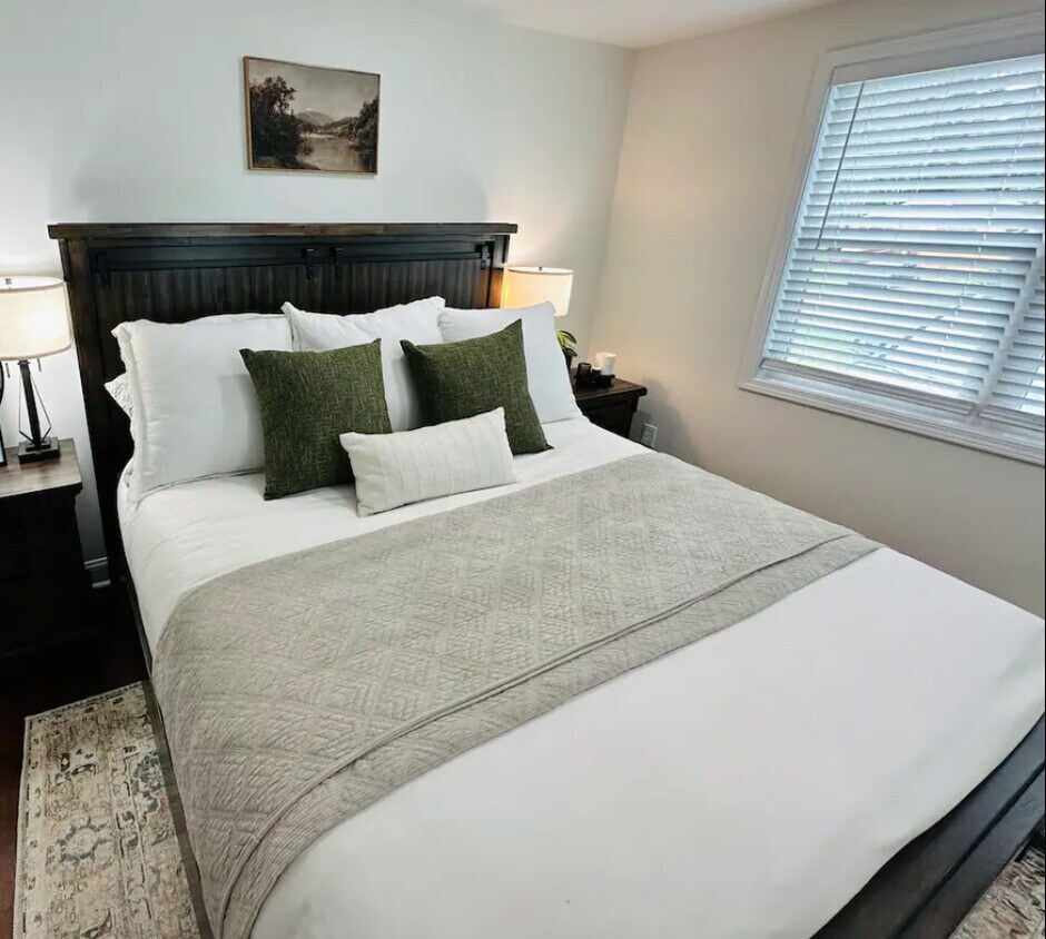 2342 Beecher Rd SW, Atlanta, GA 30311 House Rental in Atlanta, GA