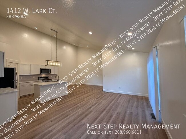 Foto del edificio - 1412 W Lark Ct