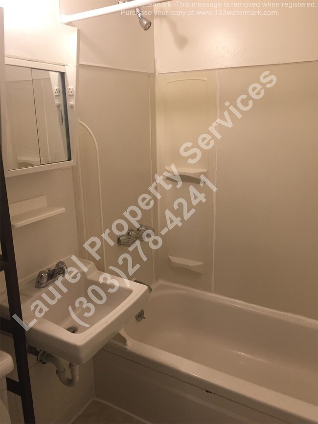 Foto del edificio - 1220 Washington Ave