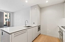 Building Photo - 135 Seaport Blvd