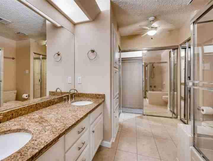 Photo - 2101 Calico Ln